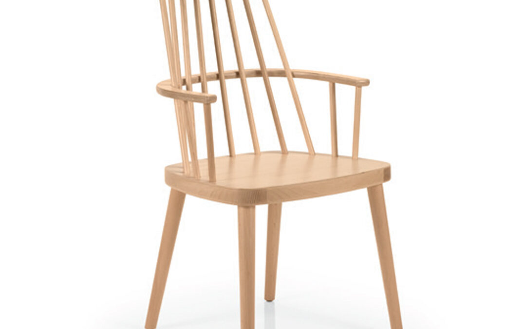 Borenta Arm Chair – Spindle