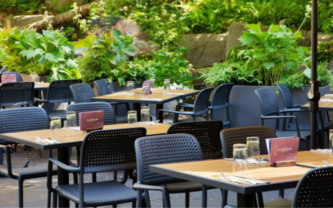 Metal And Wood Restaurant Chairs: Transform Your Restaurant